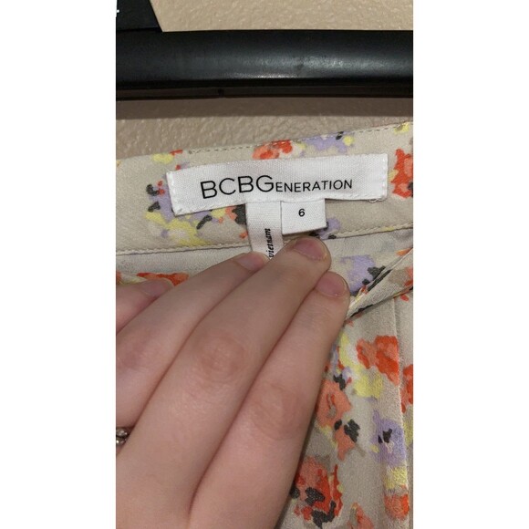 Women’s BCBGeneration multicolored spring floral print mini skirt size 6 summer - Picture 6 of 7